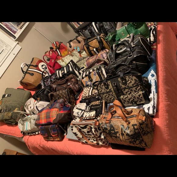 Meet your Posher - Picture 11 of 15